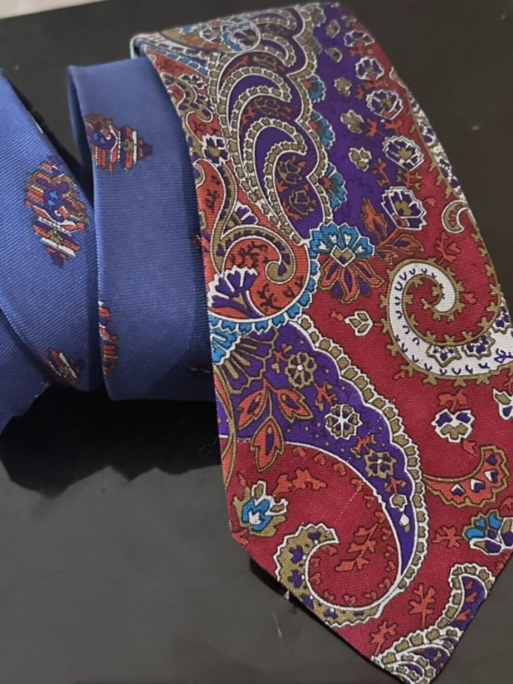 KENZO  Floral Neckwear Tie Red Blue Necktie Silk Couture Formal Paisley Ombré